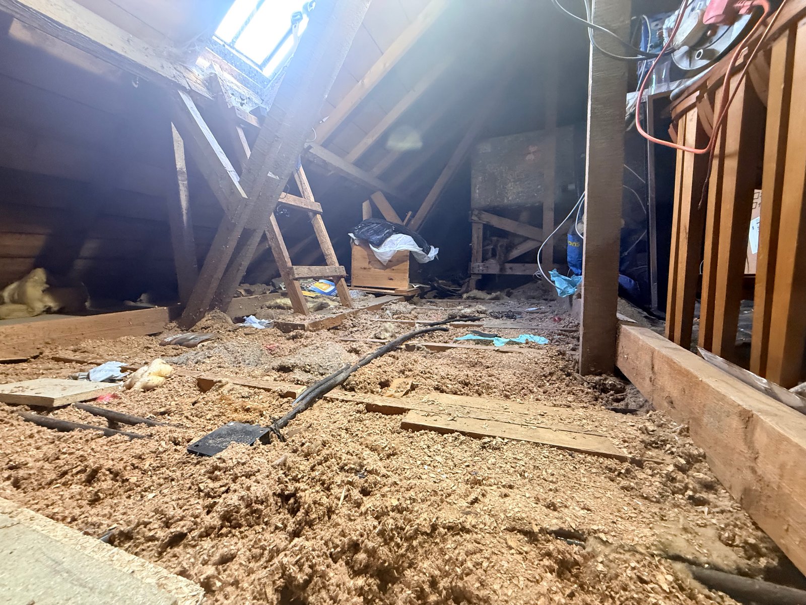 Exposed structural flooring joists clear for alignment